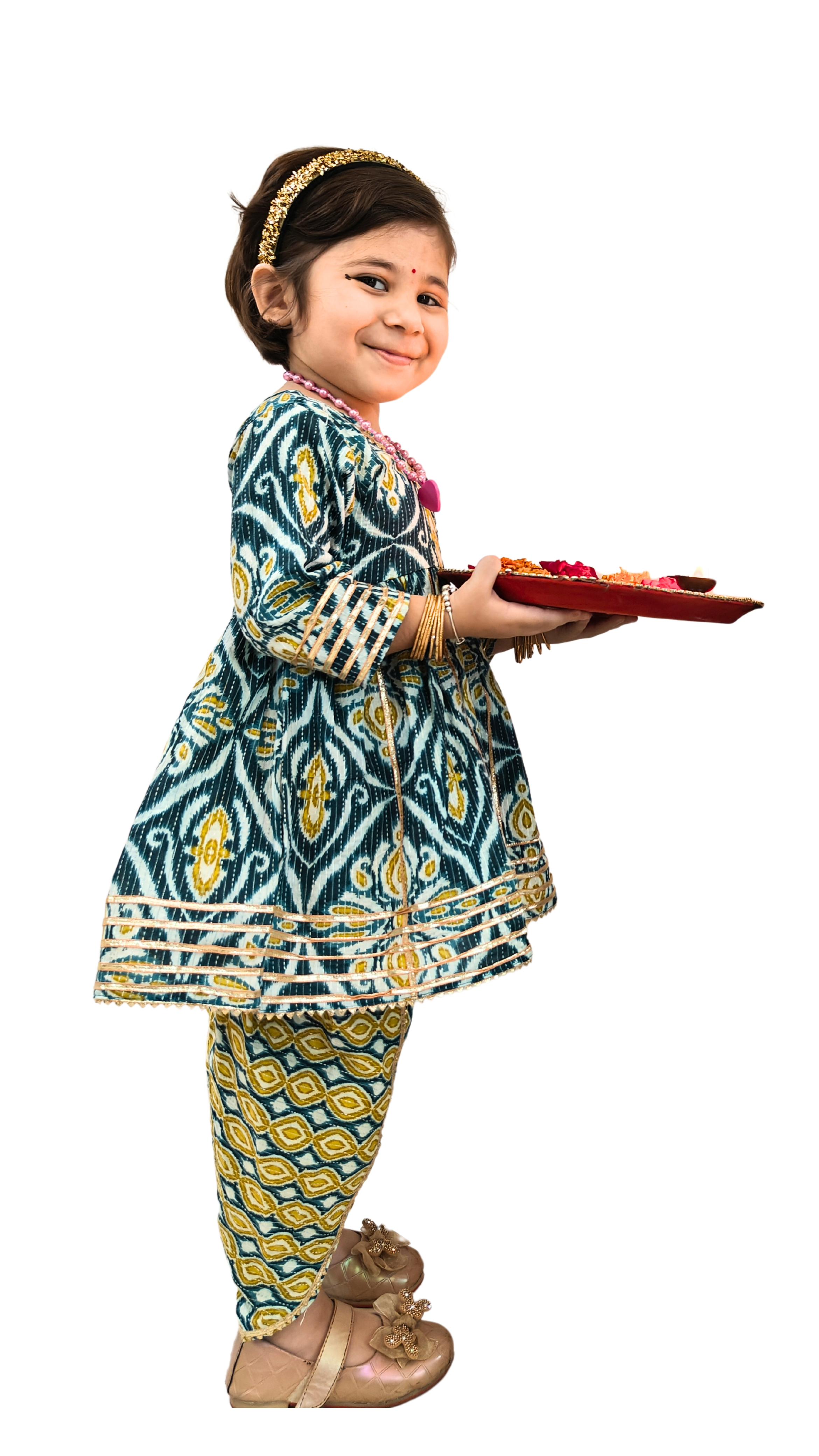 Ethnic Bond Sibling Set